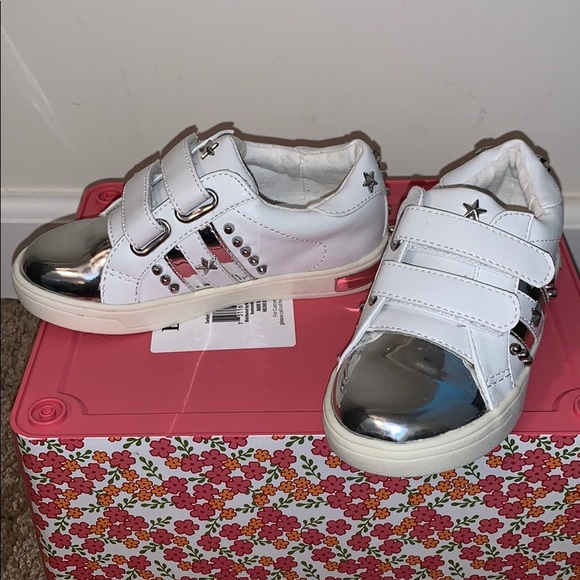 Michael Kors Other - Girl’s Michael Kors Ollie StarT Sneaker NEW SIZE 8
